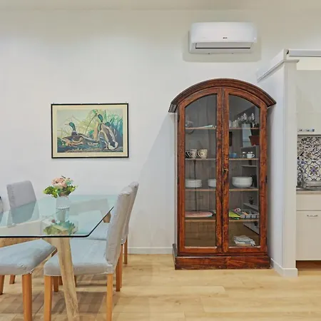Apartment Costantino 11 Central Welcoming Apt X4